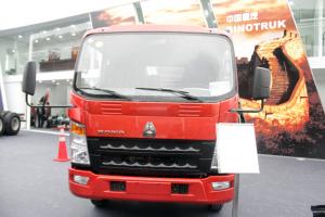 中國(guó)重汽九款車(chē)型齊聚2013上海車(chē)展