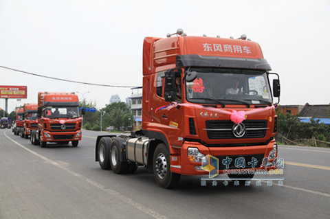 卡車主題婚禮的卡車——東風(fēng)天龍