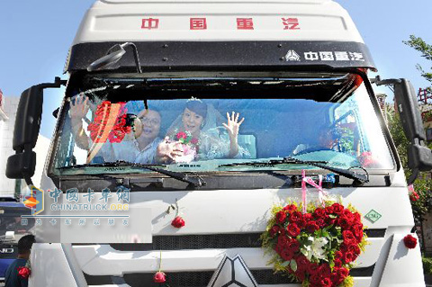 中國(guó)重汽天然氣卡車做婚車