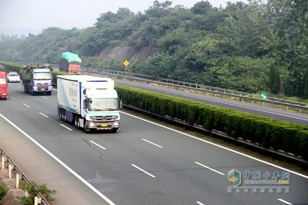 百公里28.8L 奔馳卡車上海至成都油耗結果出爐