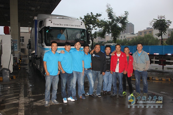 風(fēng)雨無阻 奔馳卡車成都到陜西油耗測試