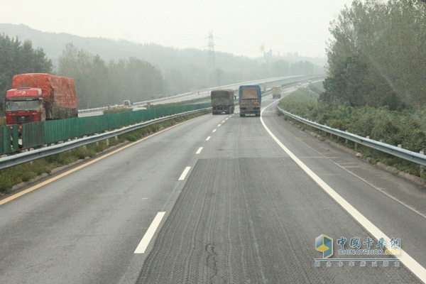 奔馳卡車中國物流主干線油耗實測西安-鄭州-北京圓滿結(jié)束