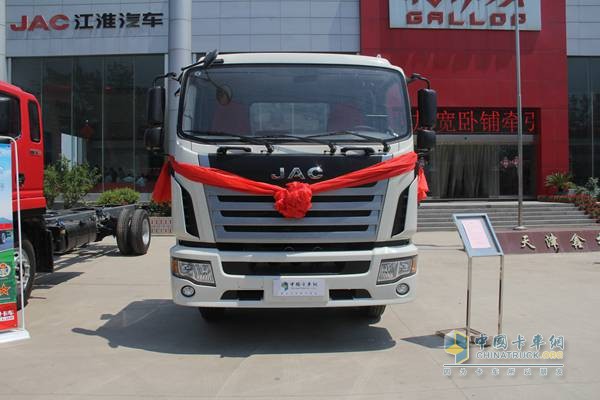 江淮 格爾發(fā)K6 165馬力 4×2 國四 排半載貨車