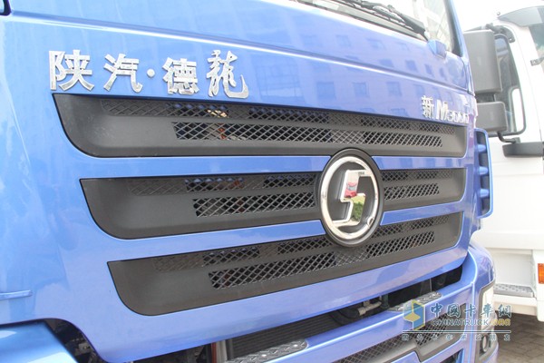 陜汽重卡 德龍新M3000 220馬力 6x2 國四 載貨車