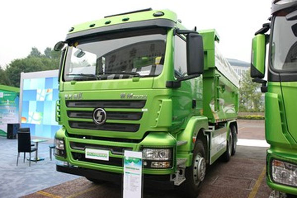 陜汽 德龍新M3000重卡 336馬力 6X4 LNG新型渣土車(chē)