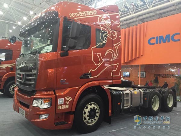 聯(lián)合卡車6X4 K12-420馬力?；愤\(yùn)輸車