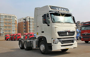 中國(guó)重汽 HOWO-T7H重卡 540馬力 6X4 牽引車