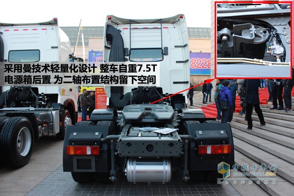 中國重汽HOWO-T7H 6X2牽引車