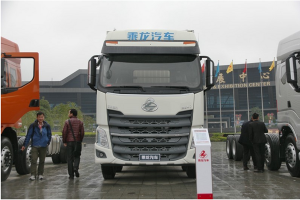 東風(fēng)柳汽 乘龍H7 240馬力 6X2載貨車