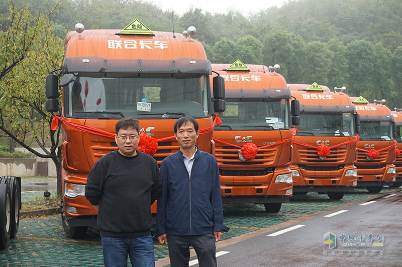 聯(lián)合卡車?；奉I域綻華彩 獲寶華物流批量采購40臺車