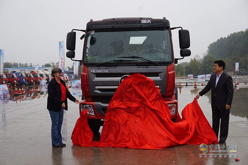 卡車界的華爾茲 時(shí)代、瑞沃挑戰(zhàn)賽酣戰(zhàn)鄭州