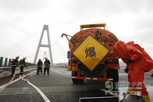 山東：元旦假期?；愤\(yùn)輸車(chē)禁入高速