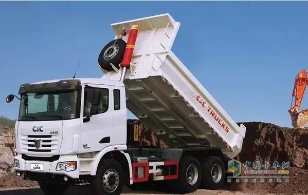 聯(lián)合卡車6X4輕量化自卸