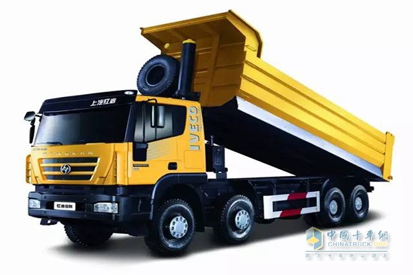 紅巖金剛M500 8×4復合版自卸車