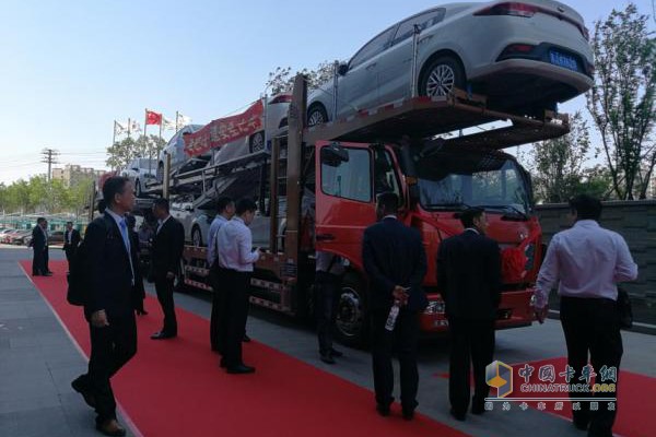 長久集團(tuán)的中置軸轎運(yùn)車