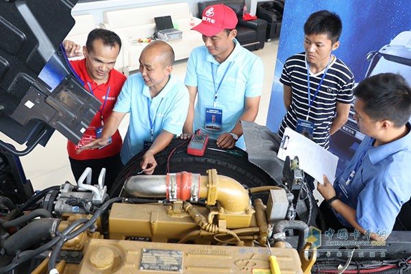 乘龍汽車第九屆服務(wù)技能區(qū)域賽掠影