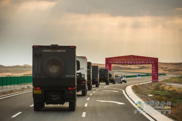 全能悍將MAN越野房車 征戰(zhàn)阿拉善