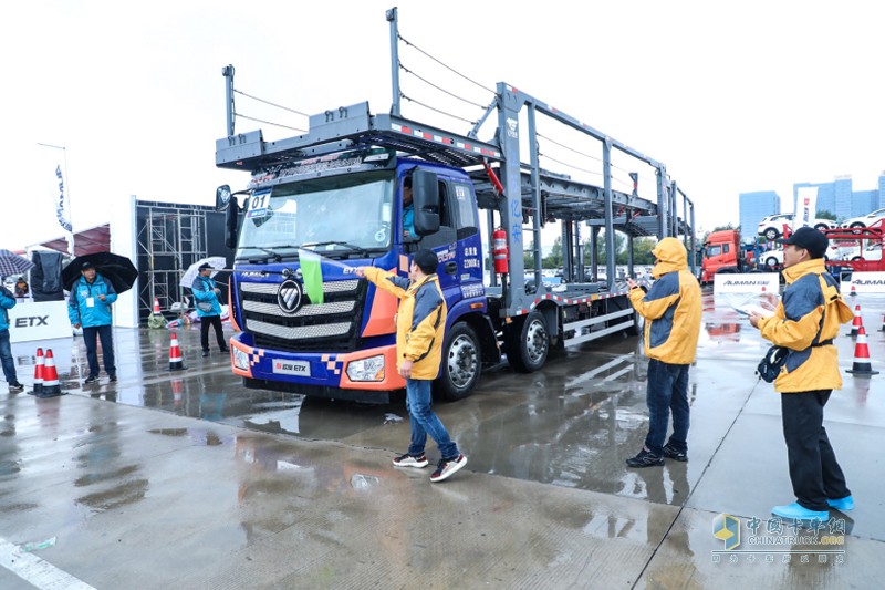 轎運(yùn)車一體化解決方案發(fā)布  2018年中國(guó)高效物流卡車公開賽鹽城站舉行