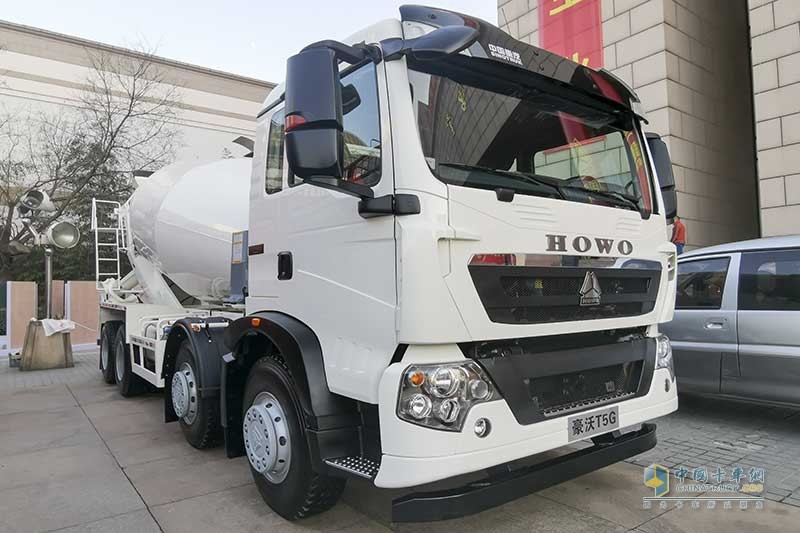 中國重汽 HOWO T5G 440馬力 8×4 攪拌車