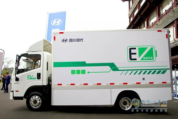 四川現(xiàn)代致道電動車