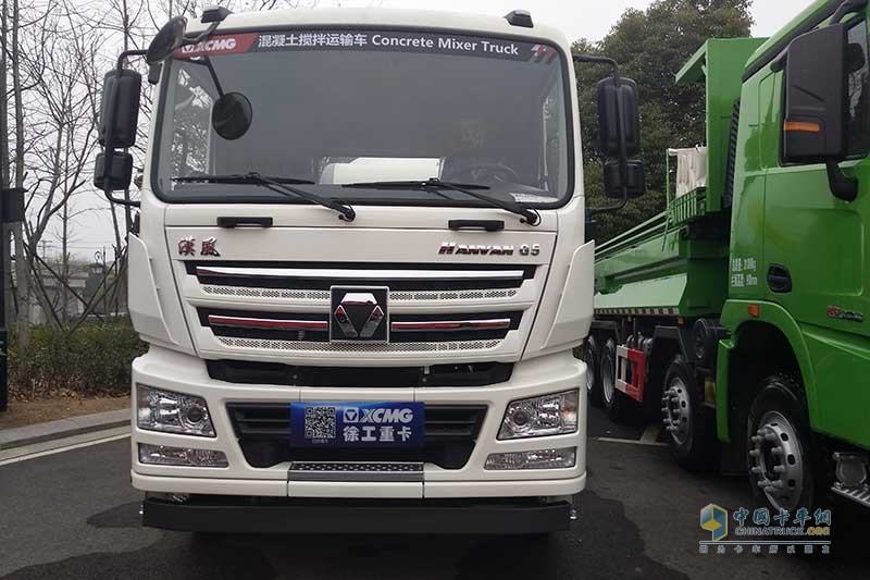 徐工汽車 漢風(fēng)G5 350馬力 8×4 12m3 攪拌車