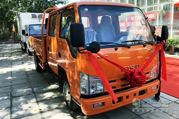 慶鈴五十鈴京五Ⅱ100P工程車(chē)