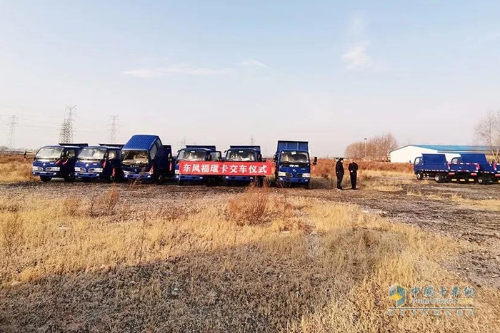 東風(fēng)股份 東風(fēng)福瑞卡F4 自卸車