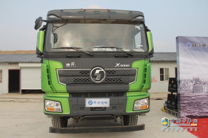 陜汽德龍X3000標(biāo)準(zhǔn)版自卸車(chē)