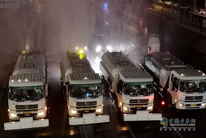 東風(fēng)系底盤霧炮車