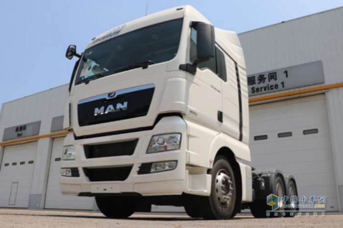 曼恩(MAN)TGX牽引車(chē)