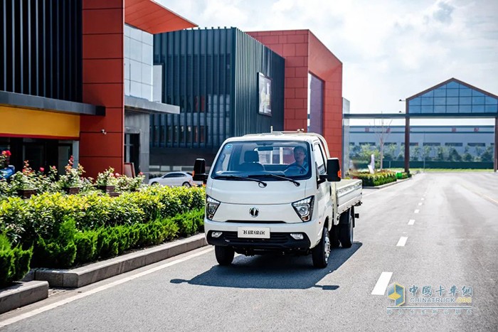 飛碟汽車,輕卡載貨車