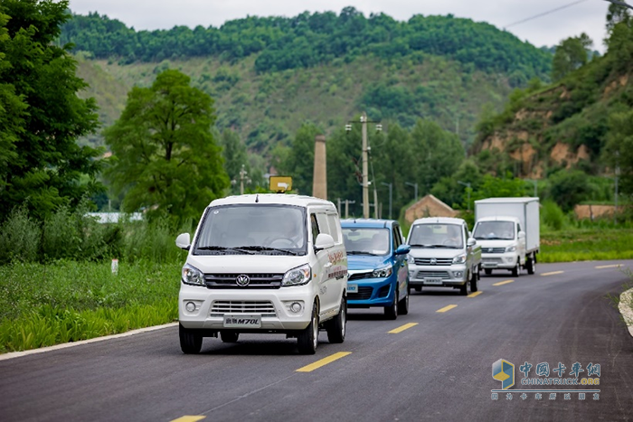 新龍馬汽車,啟騰N30,輕卡載貨車