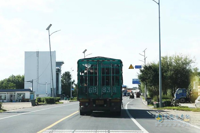 解放卡車 燒機(jī)油 主要原因