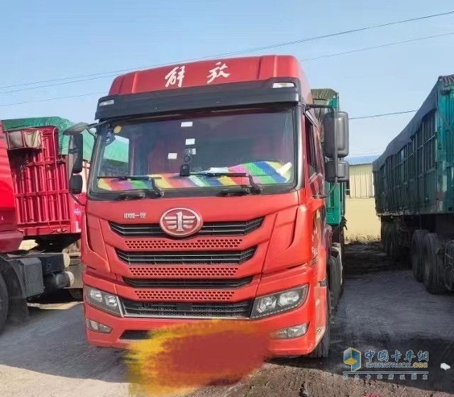 “感謝解放卡車(chē)幫我走出難關(guān)” 卡車(chē)網(wǎng)收到了一位悍V用戶(hù)的感謝留言