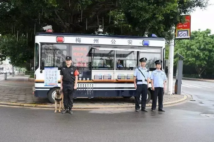 打造“一警多能”智慧警務站 讓群眾更有安全感