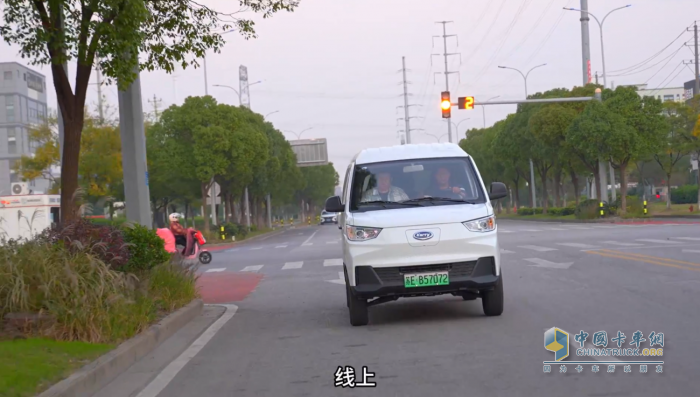 “油車跑不賺錢！”開瑞江豚E7客運版，宋師傅小本經(jīng)營的得力助手！