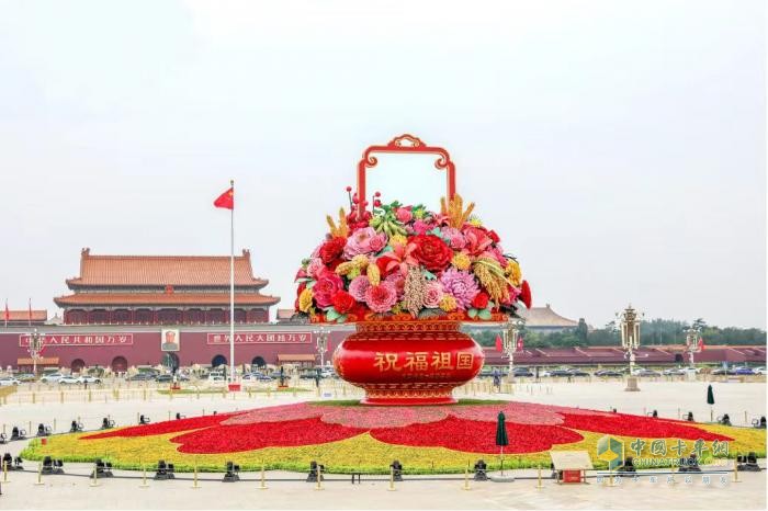 品質(zhì)江鈴，筑夢高空，共繪國慶盛景！