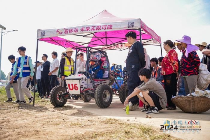 東風(fēng)商用車譽(yù)助湖北汽院HUAT車隊5月燃戰(zhàn)巴哈大賽（襄陽站）