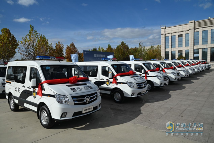 警用力量，守護安心！圖雅諾警用車輛批量交付，共筑城市“安全網(wǎng)”