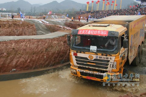 北京萬(wàn)鑫輕紡市場(chǎng)隊(duì)賽車