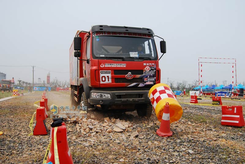 東風柳汽乘龍汽車杯首屆全國中卡極限挑戰(zhàn)賽--蘇州站