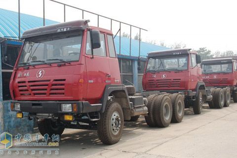 陜汽 奧龍重卡 260馬力 6×4 自卸車 SX3254BL324