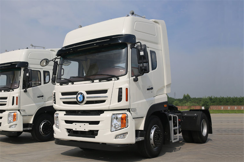 重汽王牌 W5B重卡 340馬力 6X4 國五牽引車(CDW4250A1T5)