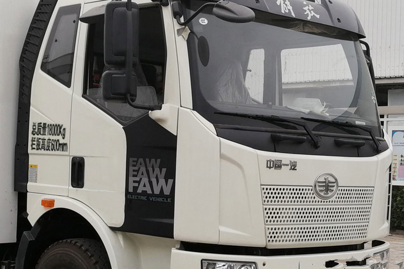 解放 J6L 18T 5.29米排半純電動(dòng)欄板載貨車(CA1180P62L3BEV)327.82kWh