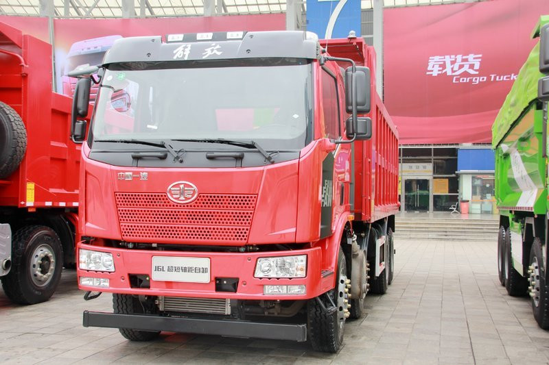 一汽解放 J6L中卡 180馬力 4X2 5米 國五自卸車(CA3180P62K1L2E5)