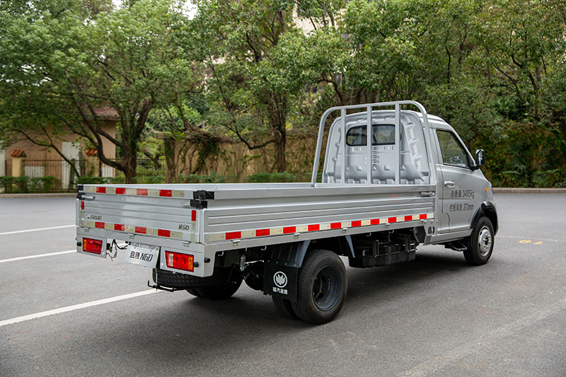 新龍馬汽車 啟騰N60 116馬力 4×2 國六 欄板載貨車 舒適型（FJ1030BAC2）