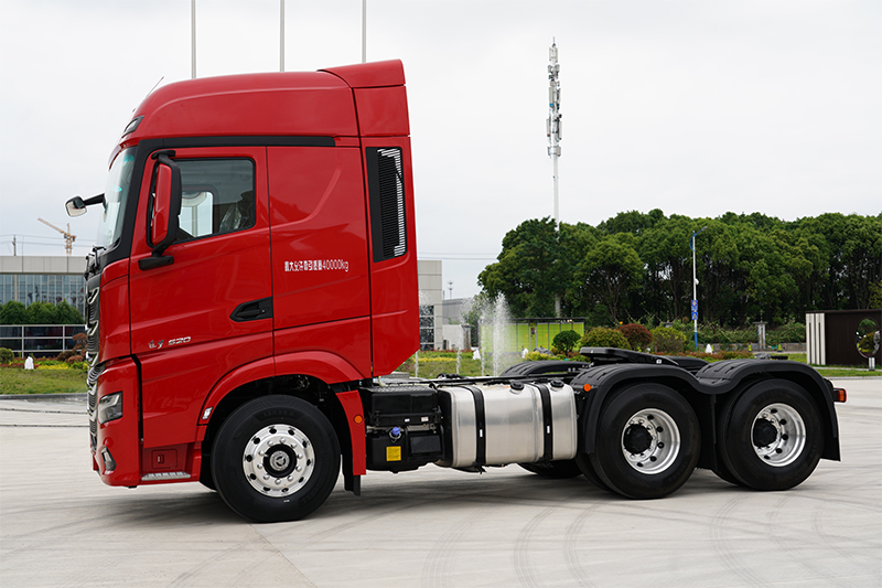 北汽重卡 追夢 470馬力 6×4 國六 牽引車 煤炭運輸版（BJ4250D6CP-02）